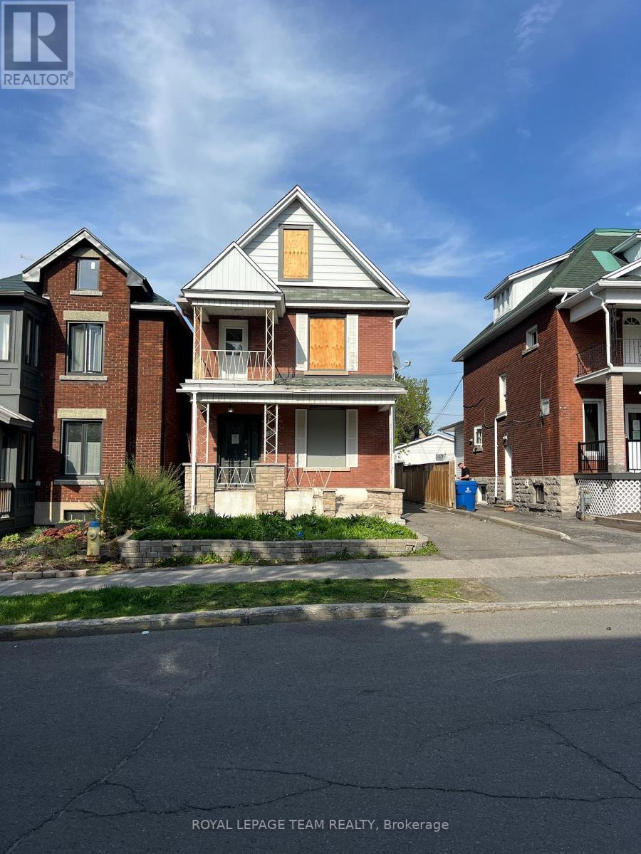 35 IRVING AVENUE, Ottawa, Ontario