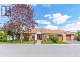 7 JACK AARON DRIVE, Ottawa, Ontario