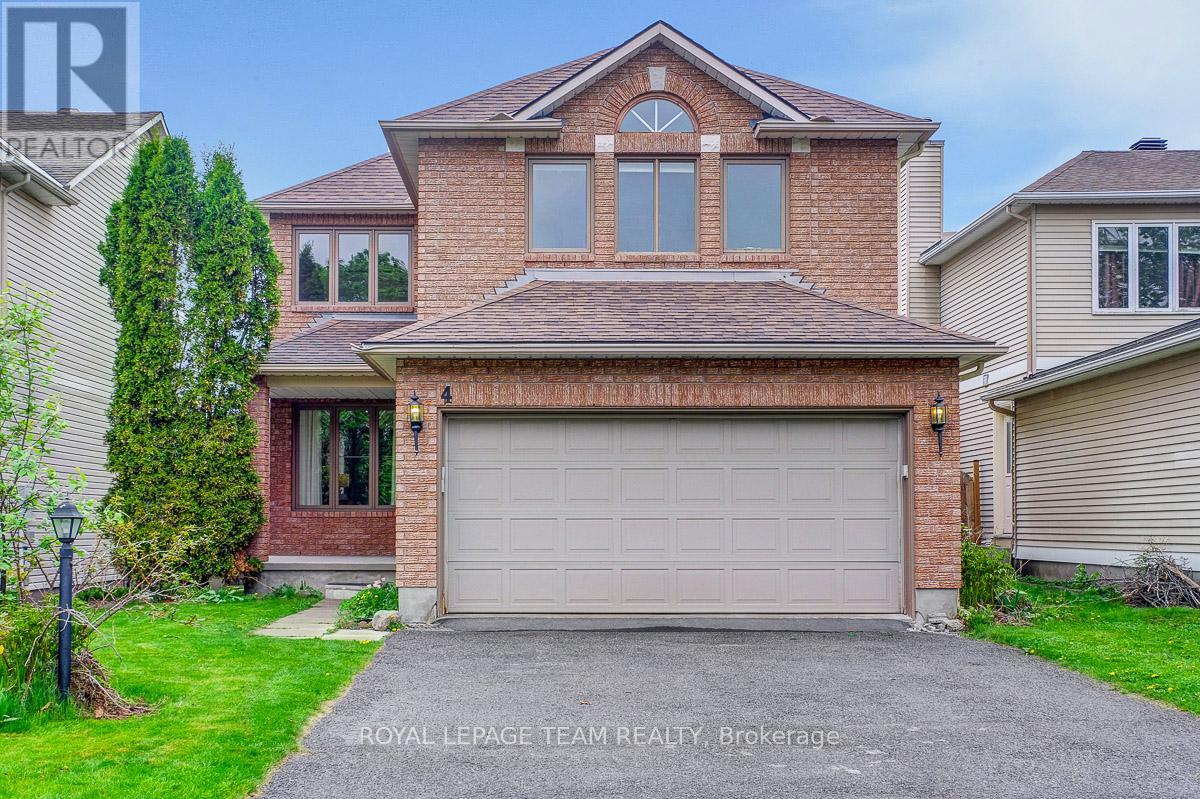 4 BURNLEY COURT, Ottawa, Ontario