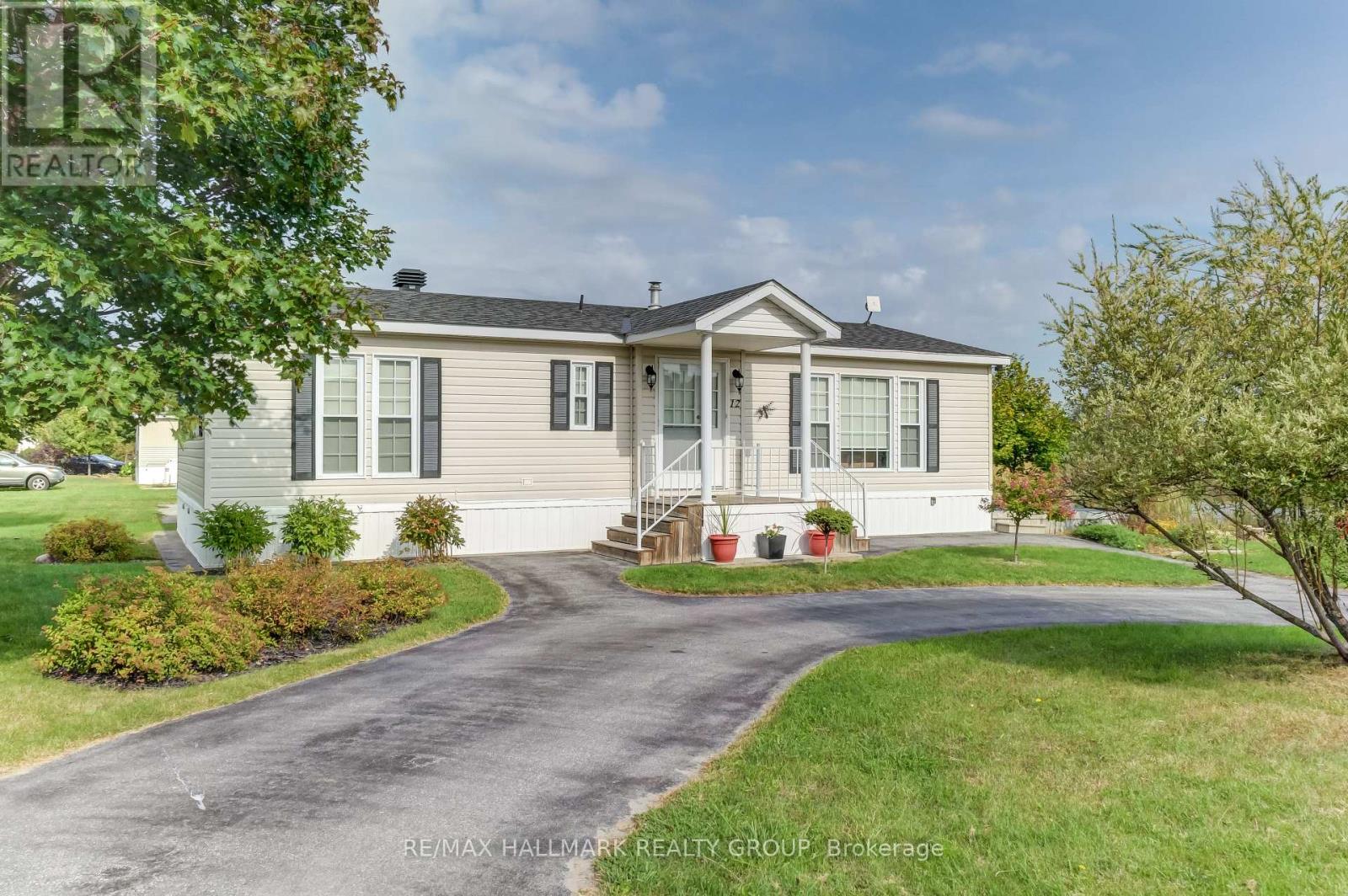 12 SEABORNE PRIVATE, Ottawa, Ontario