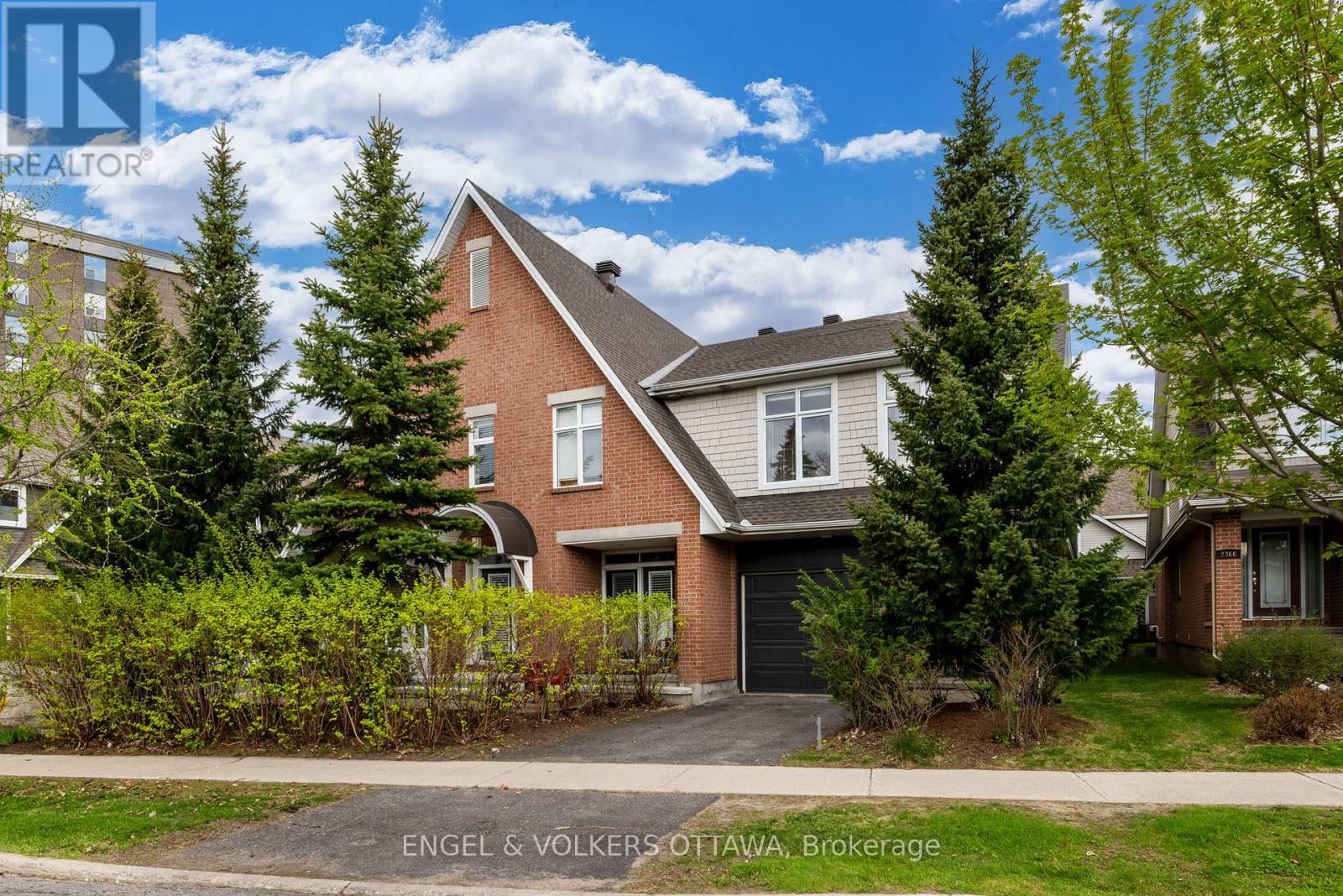 2368 VIRGINIA DRIVE, Ottawa, Ontario