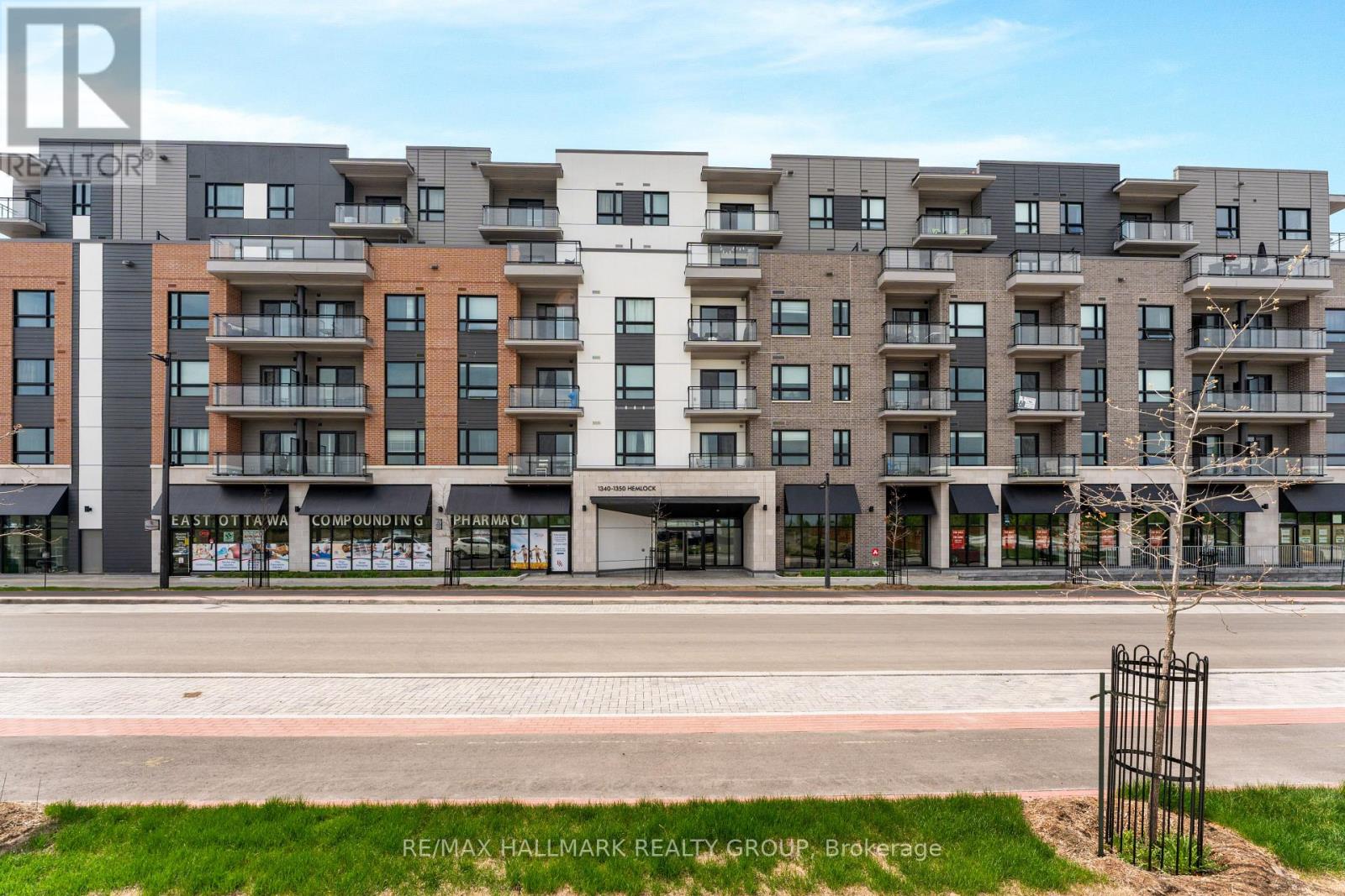 411 - 1350 HEMLOCK ROAD, Ottawa, Ontario