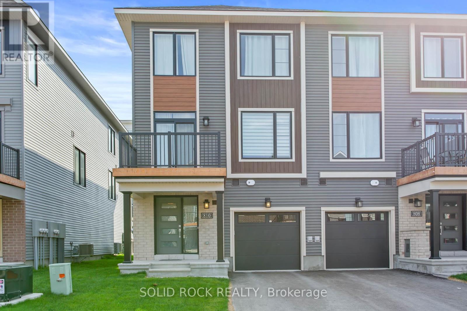 810 GLISSADE GROVE, Ottawa, Ontario