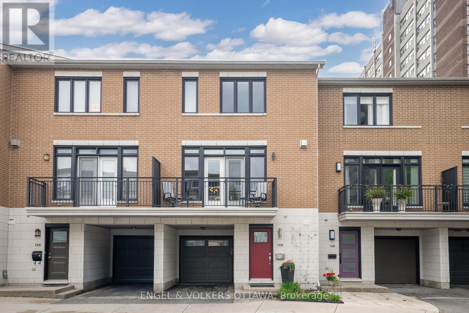 106 TAY STREET, Ottawa, Ontario