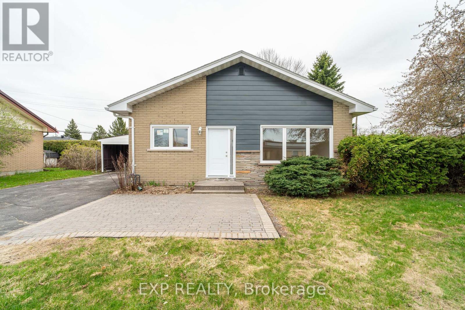 120 KNOXDALE ROAD, Ottawa, Ontario