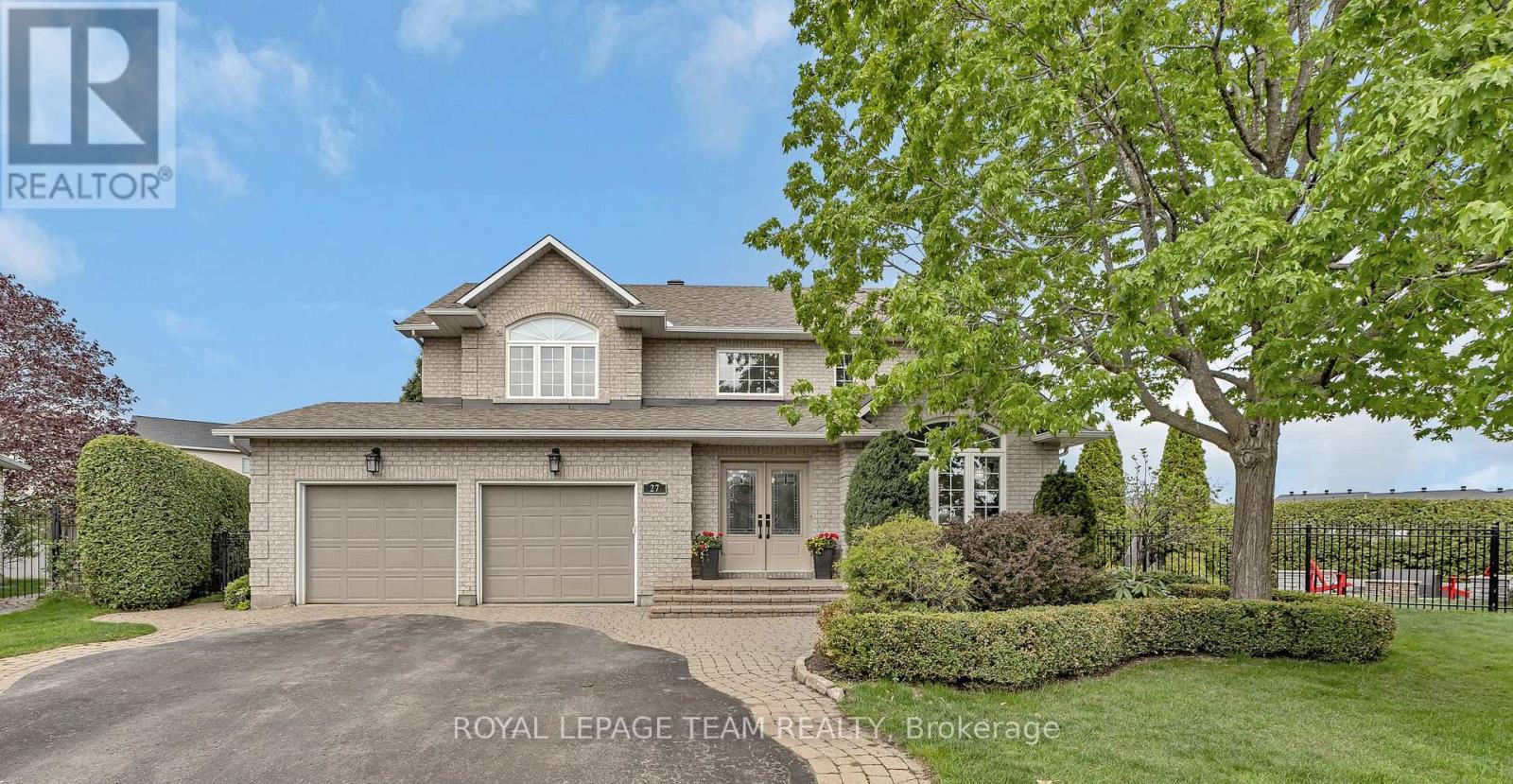 27 HERITAGE GROVE CRESCENT, Ottawa, Ontario