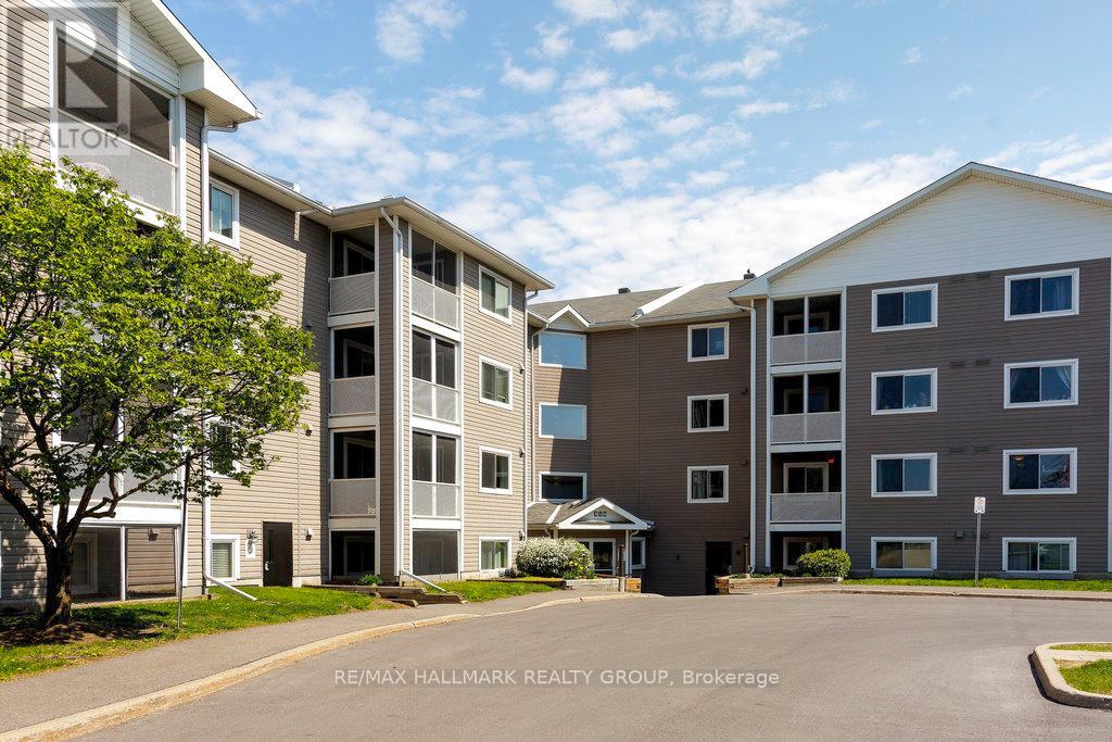 314 - 316 LORRY GREENBERG DRIVE, Ottawa, Ontario