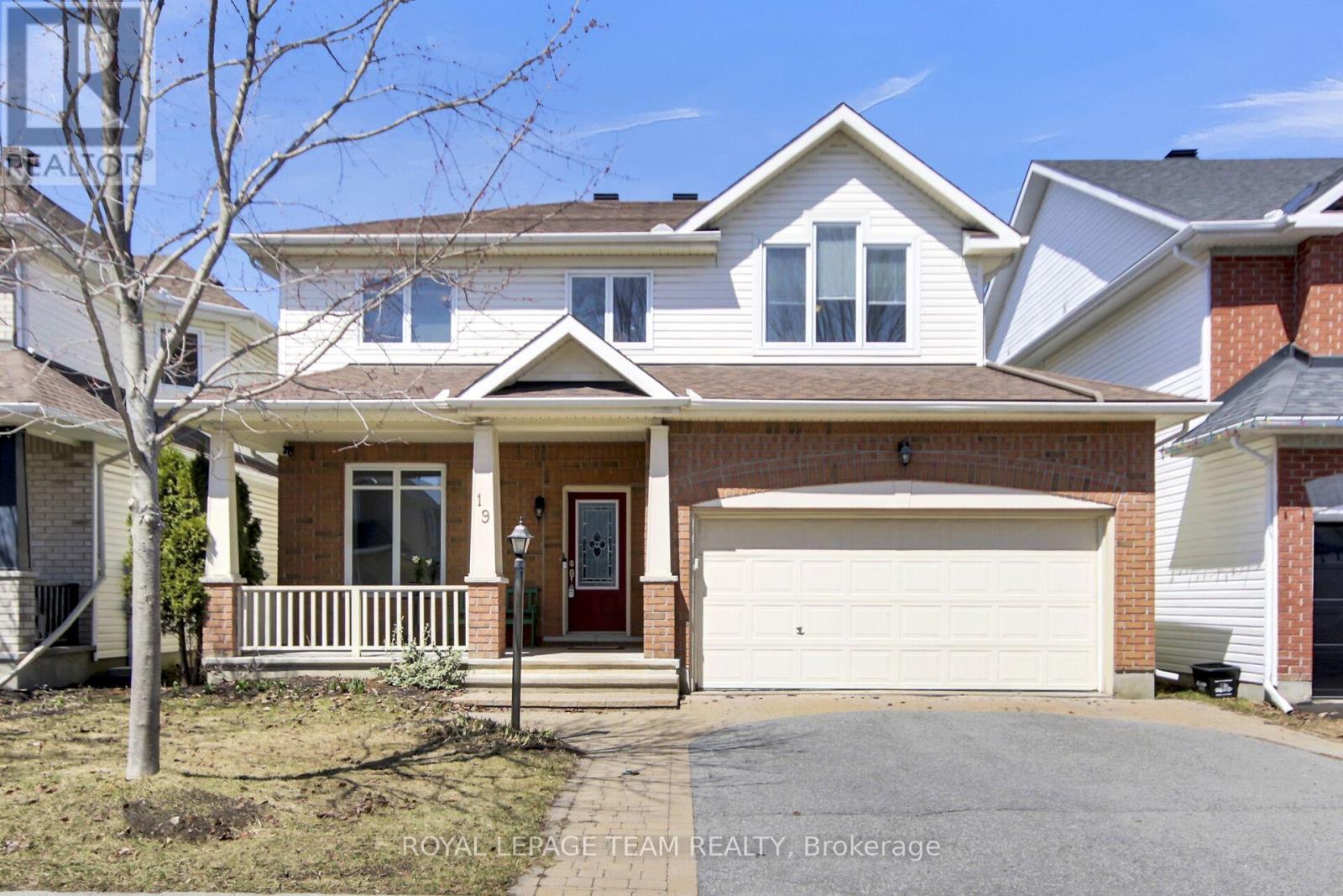 19 ATHENA WAY, Ottawa, Ontario