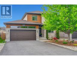 10 BRICKYARD DRIVE, Russell, Ontario