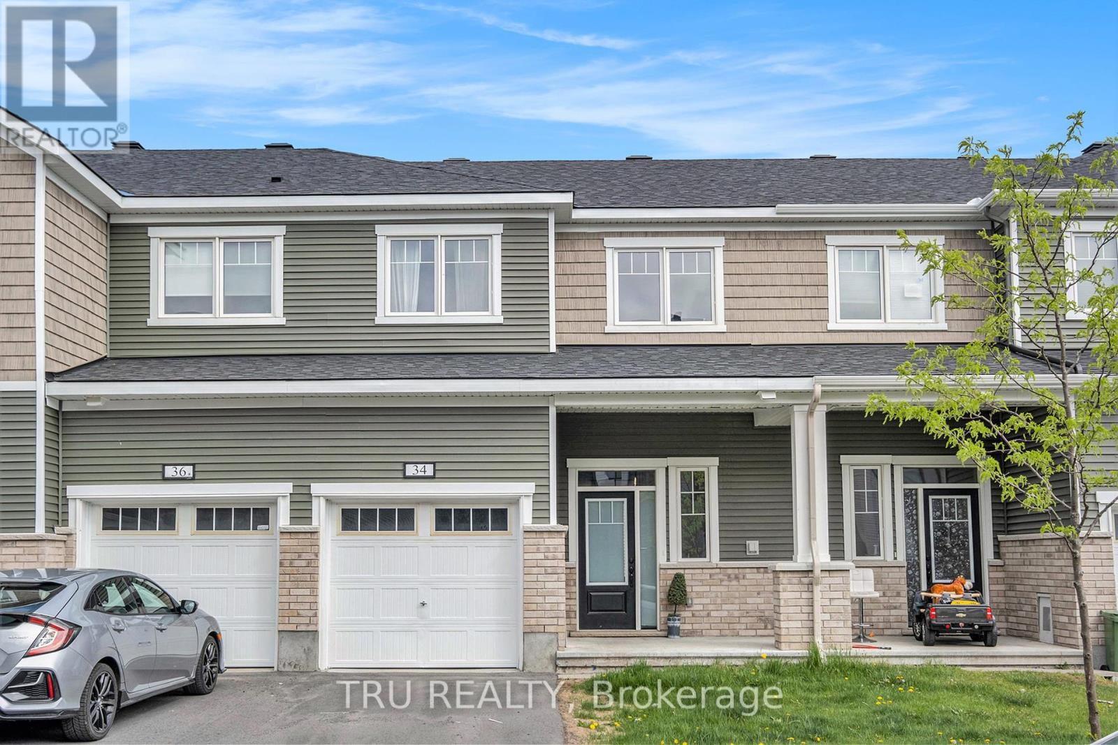 34 LENTAGO AVENUE, Ottawa, Ontario