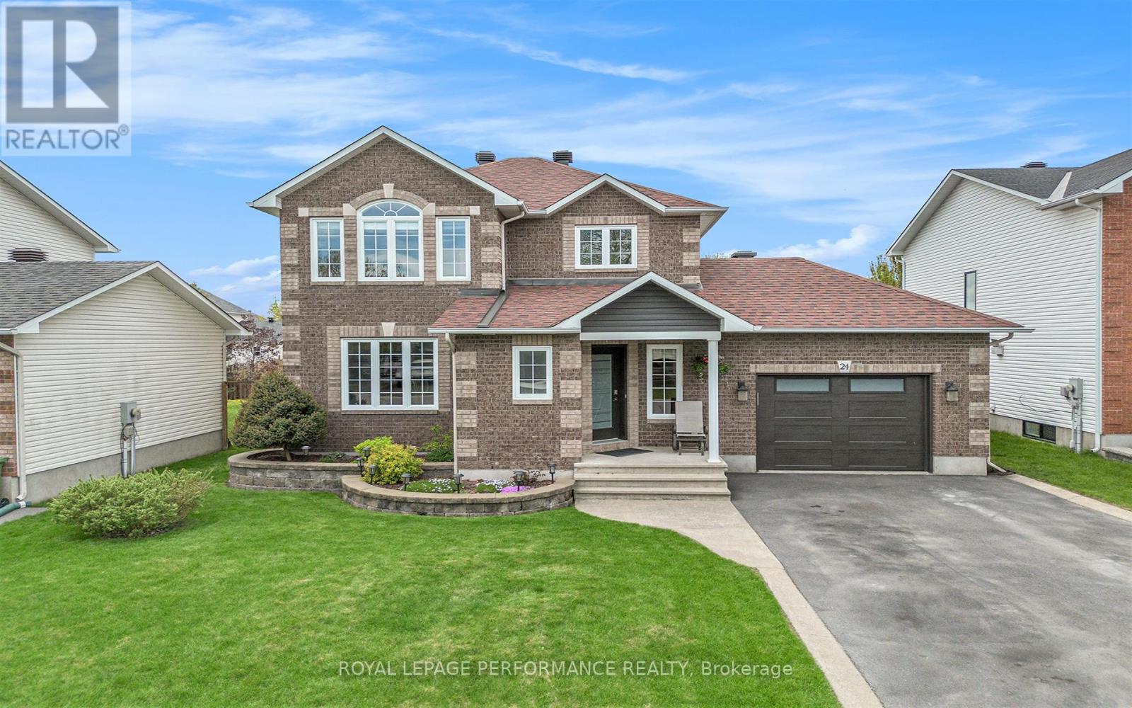 24 LA CITADELLE STREET, Russell, Ontario