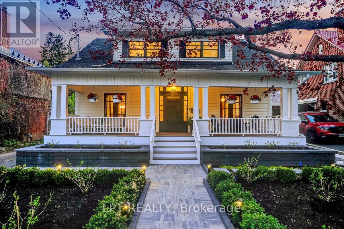 16 JULIAN AVENUE, Ottawa, Ontario