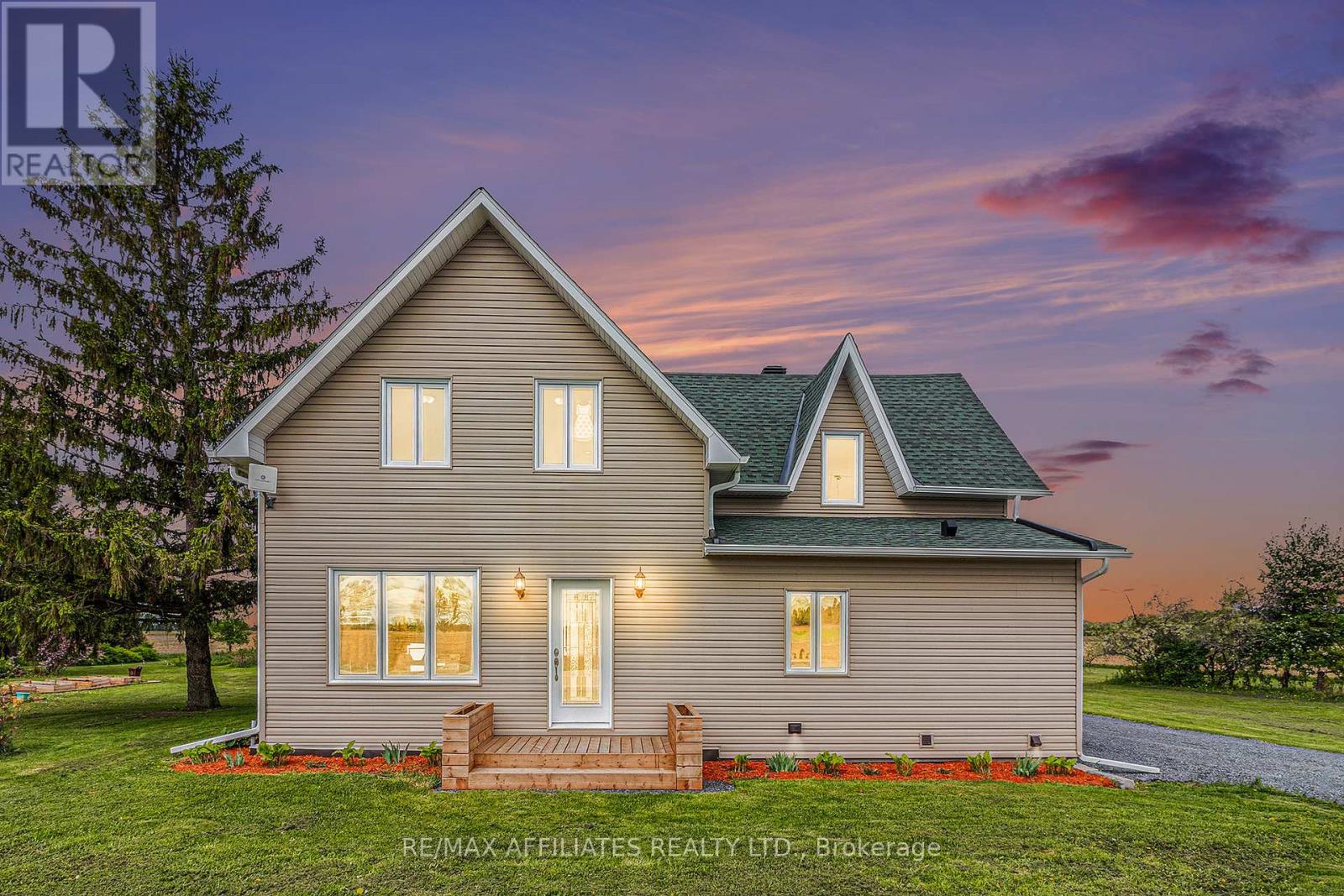 1436 STE MARIE STREET, Russell, Ontario