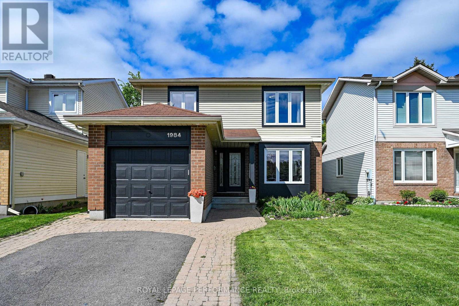 1984 ROLLING BROOK DRIVE, Ottawa, Ontario