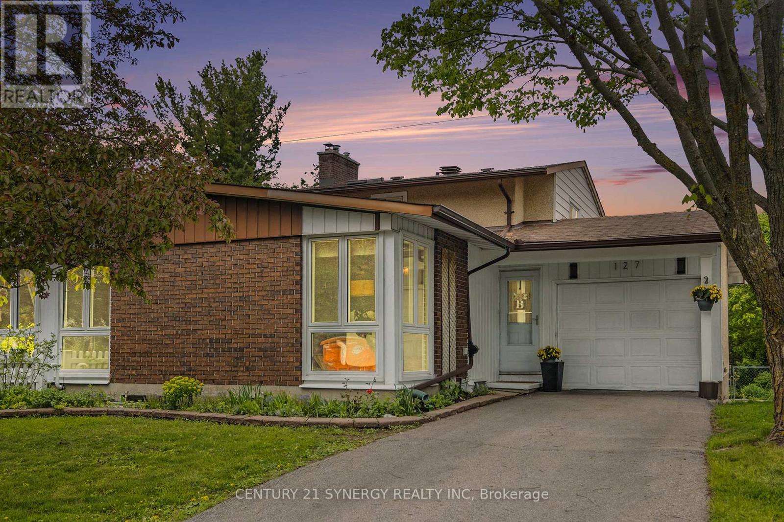127 WOODFIELD DRIVE, Ottawa, Ontario