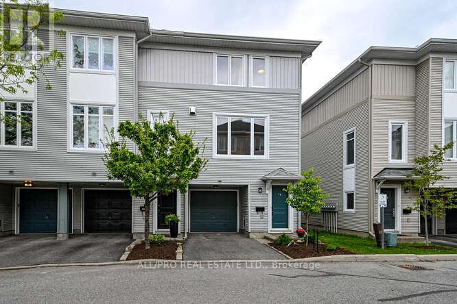 74 SONGBIRD PRIVATE N, Ottawa, Ontario