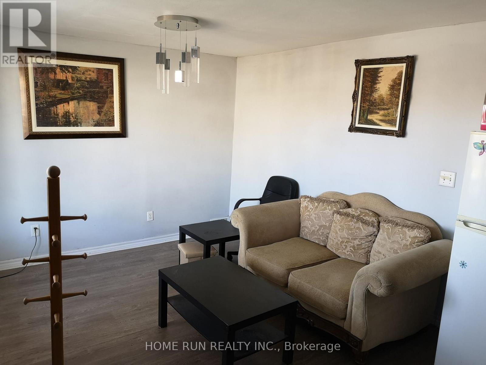 827 BRIDGE AVENUE, Windsor, Ontario