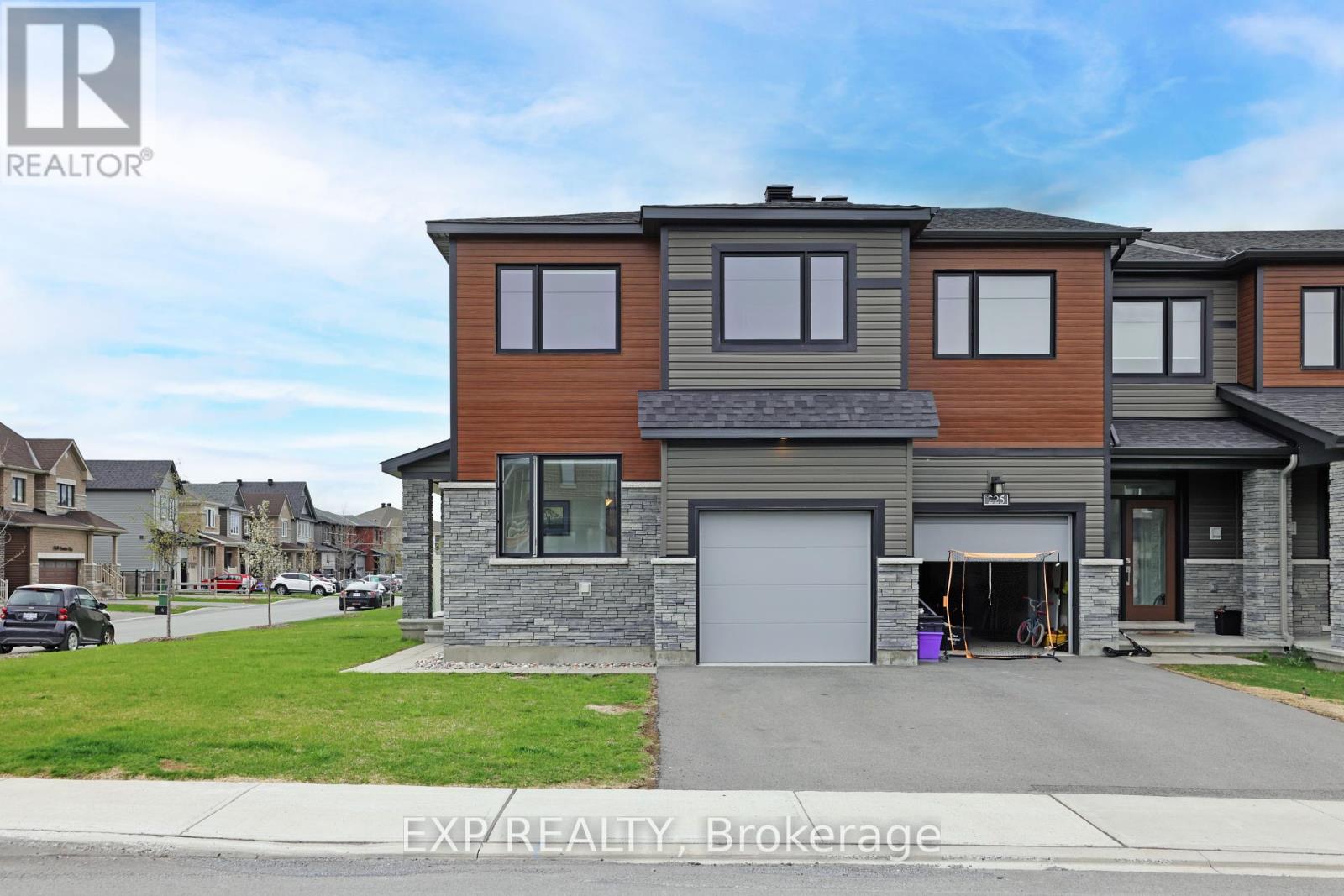 1000 PARABOLICA WAY, Ottawa, Ontario