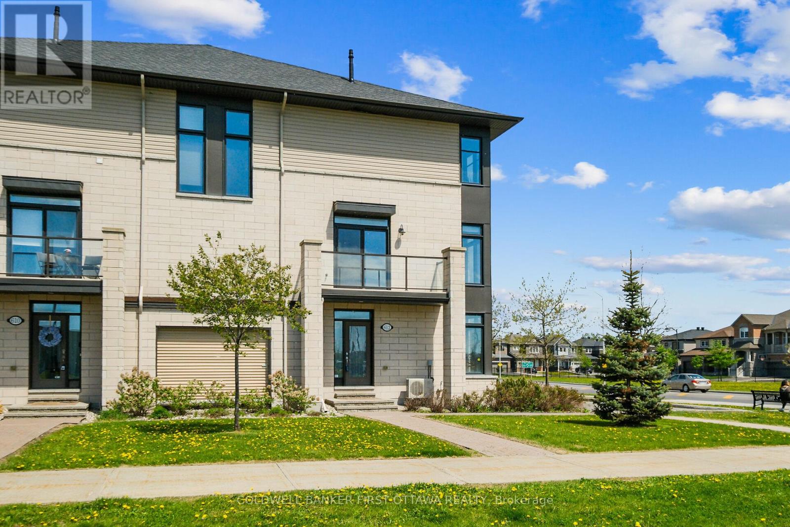 612 CHAPERAL PRIVATE, Ottawa, Ontario