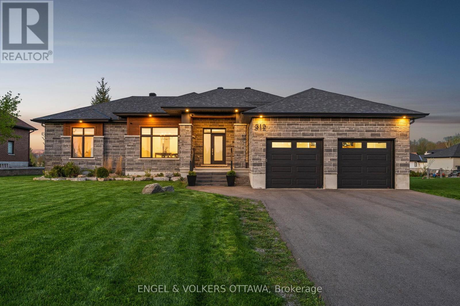 312 SHOREWAY DRIVE. DRIVE, Ottawa, Ontario