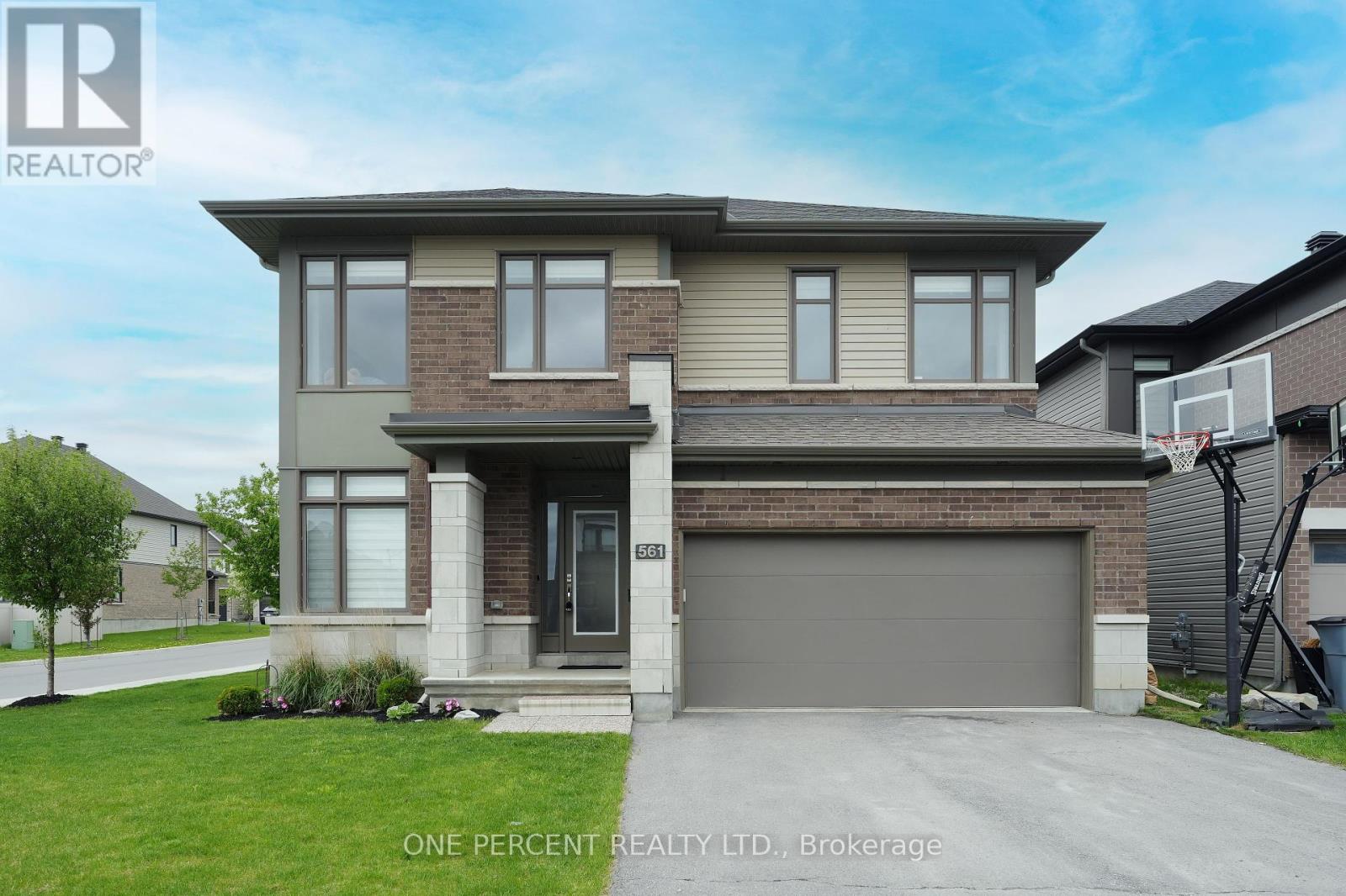 561 BOBOLINK RIDGE, Ottawa, Ontario