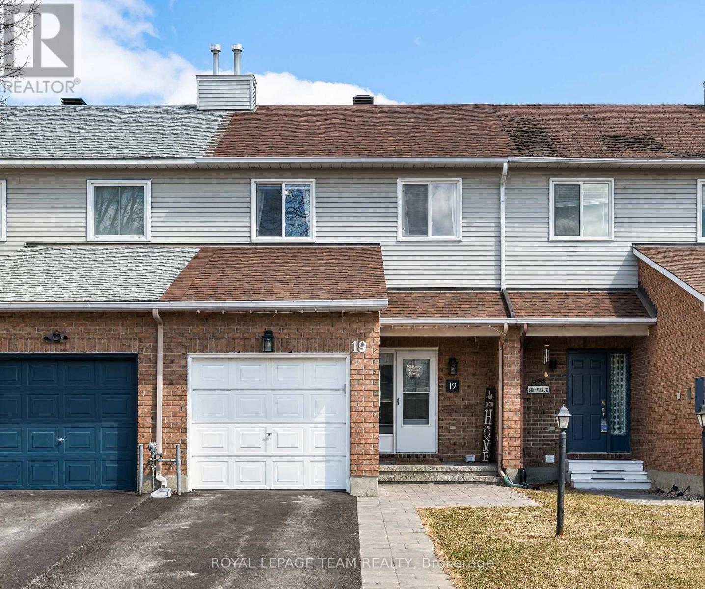 19 ARMADALE CRESCENT, Ottawa, Ontario