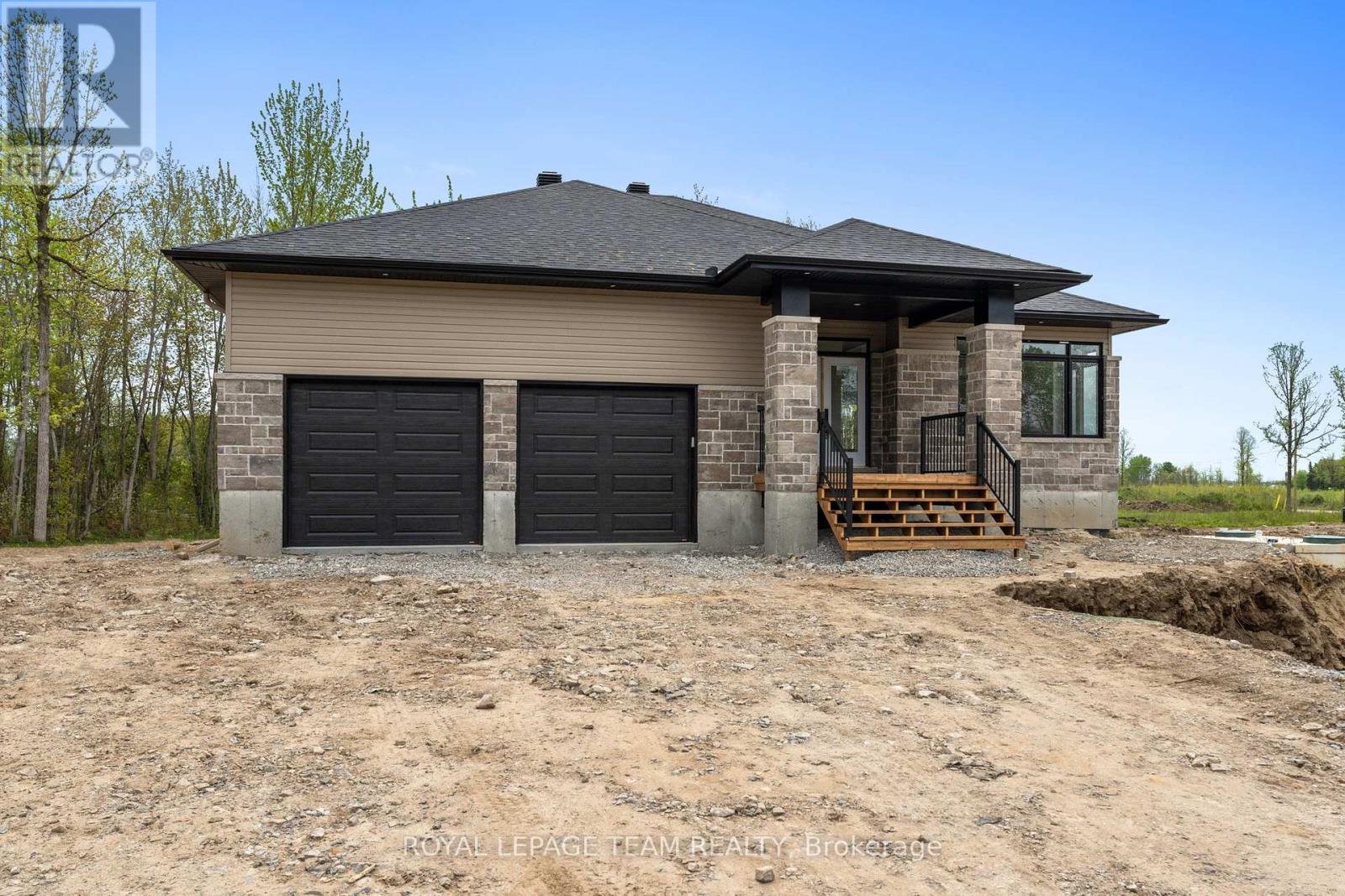 37 TENNANT DRIVE, Rideau Lakes, Ontario