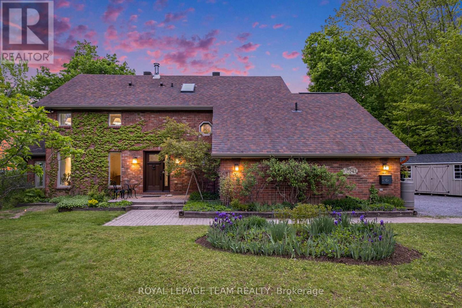 2259 FITZROY STREET, Ottawa, Ontario