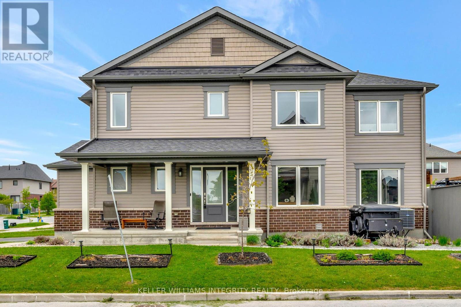 553 PAINE AVENUE, Ottawa, Ontario