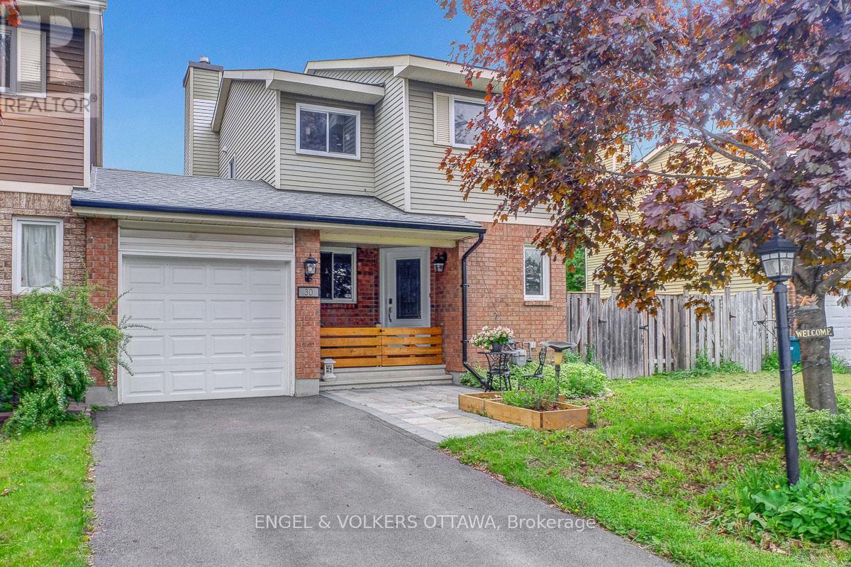 30 SOVEREIGN AVENUE, Ottawa, Ontario