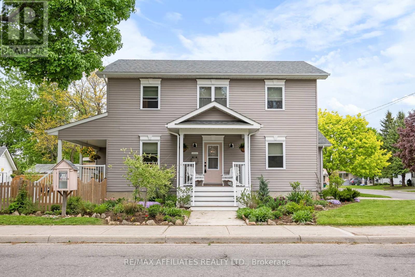 111 DRUMMOND STREET E, Perth, Ontario