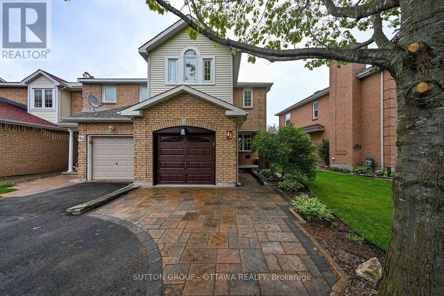 41 MOUNTSHANNON DRIVE, Ottawa, Ontario