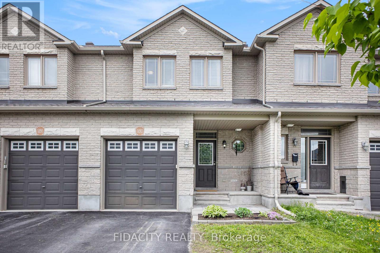 1493 CARRONBRIDGE CIRCLE, Ottawa, Ontario