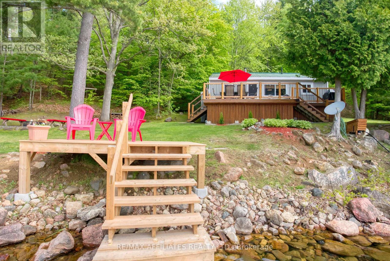 77 PINECREST LANE, Rideau Lakes, Ontario