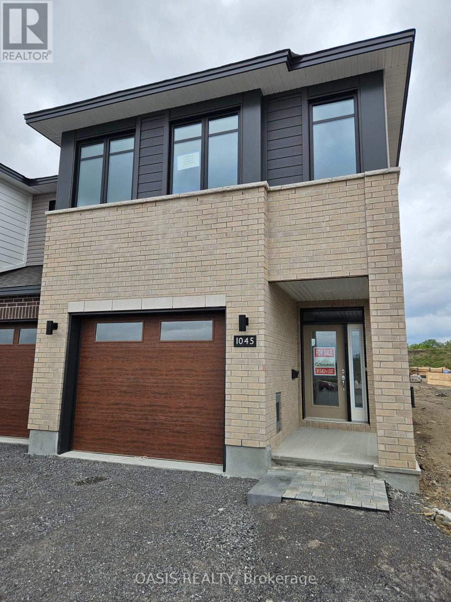 1045 COPE DRIVE, Ottawa, Ontario