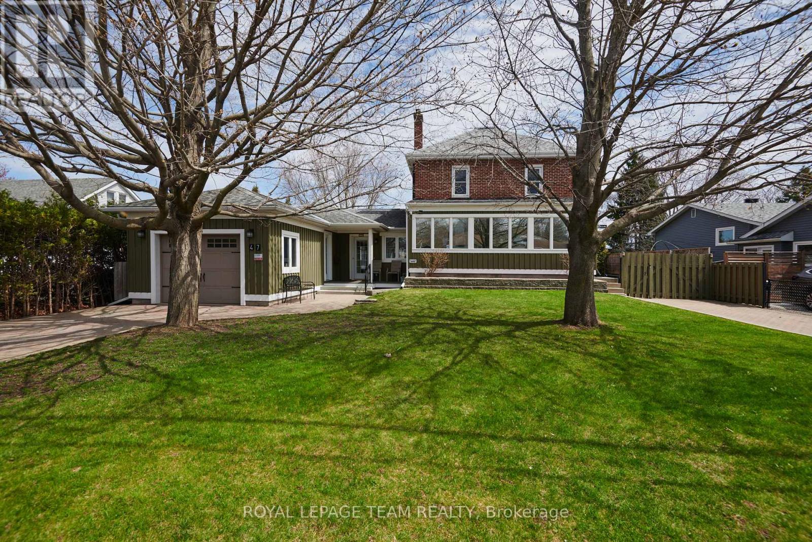 47 WINDSOR DRIVE, Brockville, Ontario