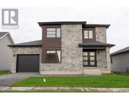1413 CAROLINE COURT, Cornwall, Ontario