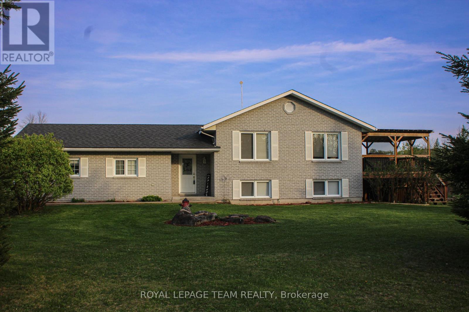 955 MACPHERSON ROAD, Montague, Ontario