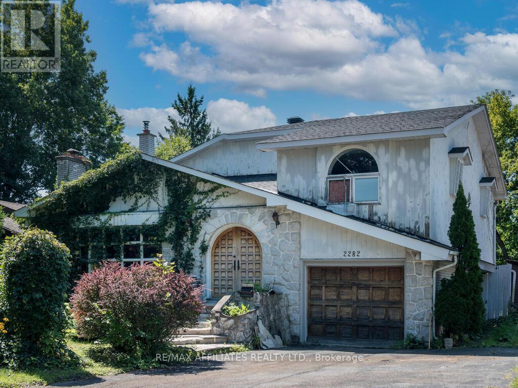 2282 CRANE STREET S, Ottawa, Ontario