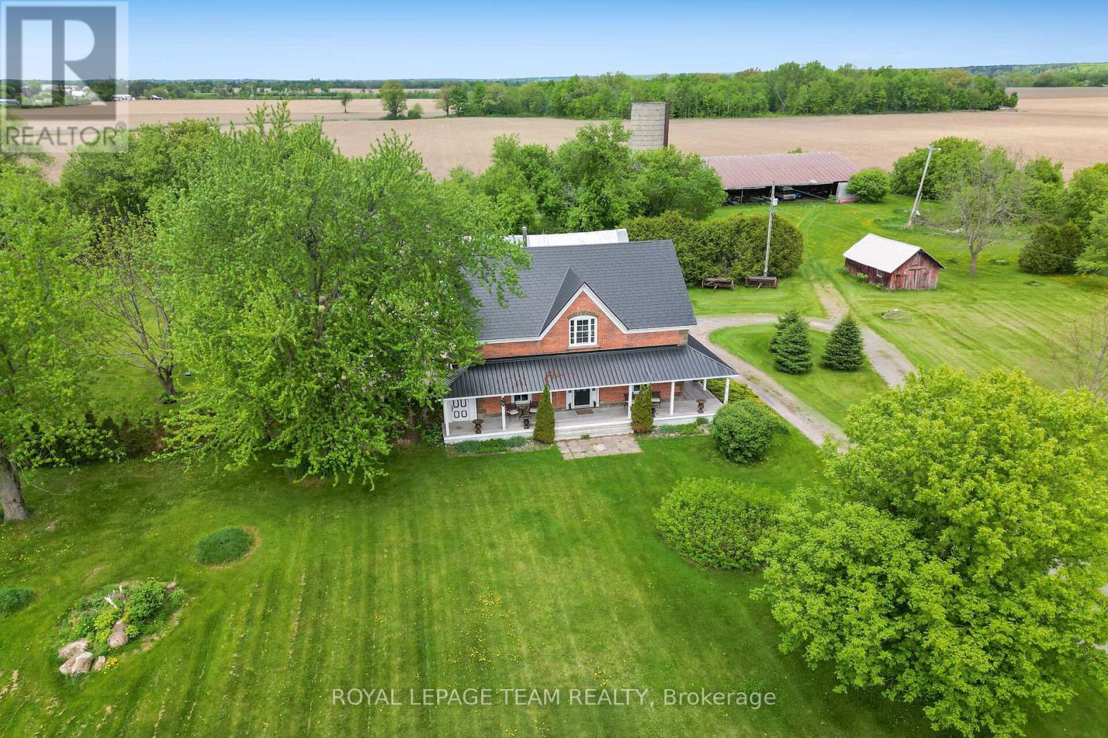 1242 DONALD B. MUNRO DRIVE, Ottawa, Ontario
