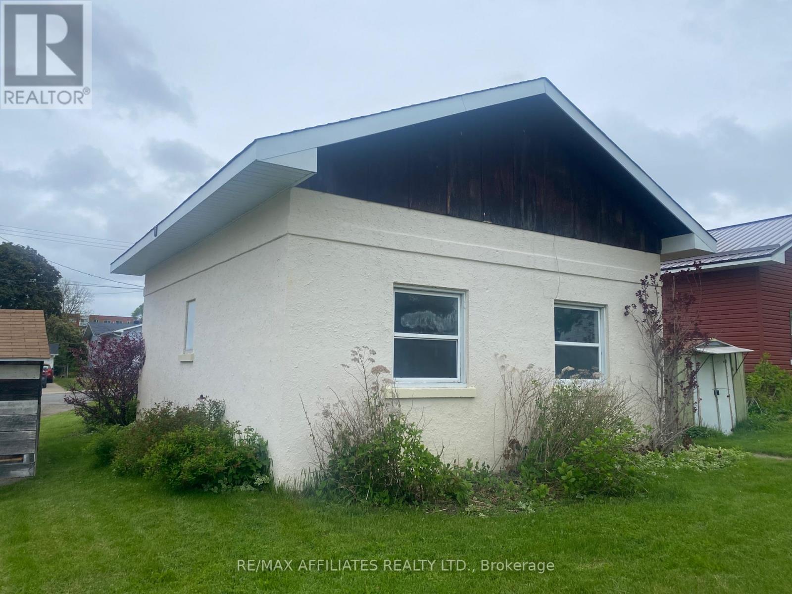 7 MCKENZIE AVENUE, Smiths Falls, Ontario