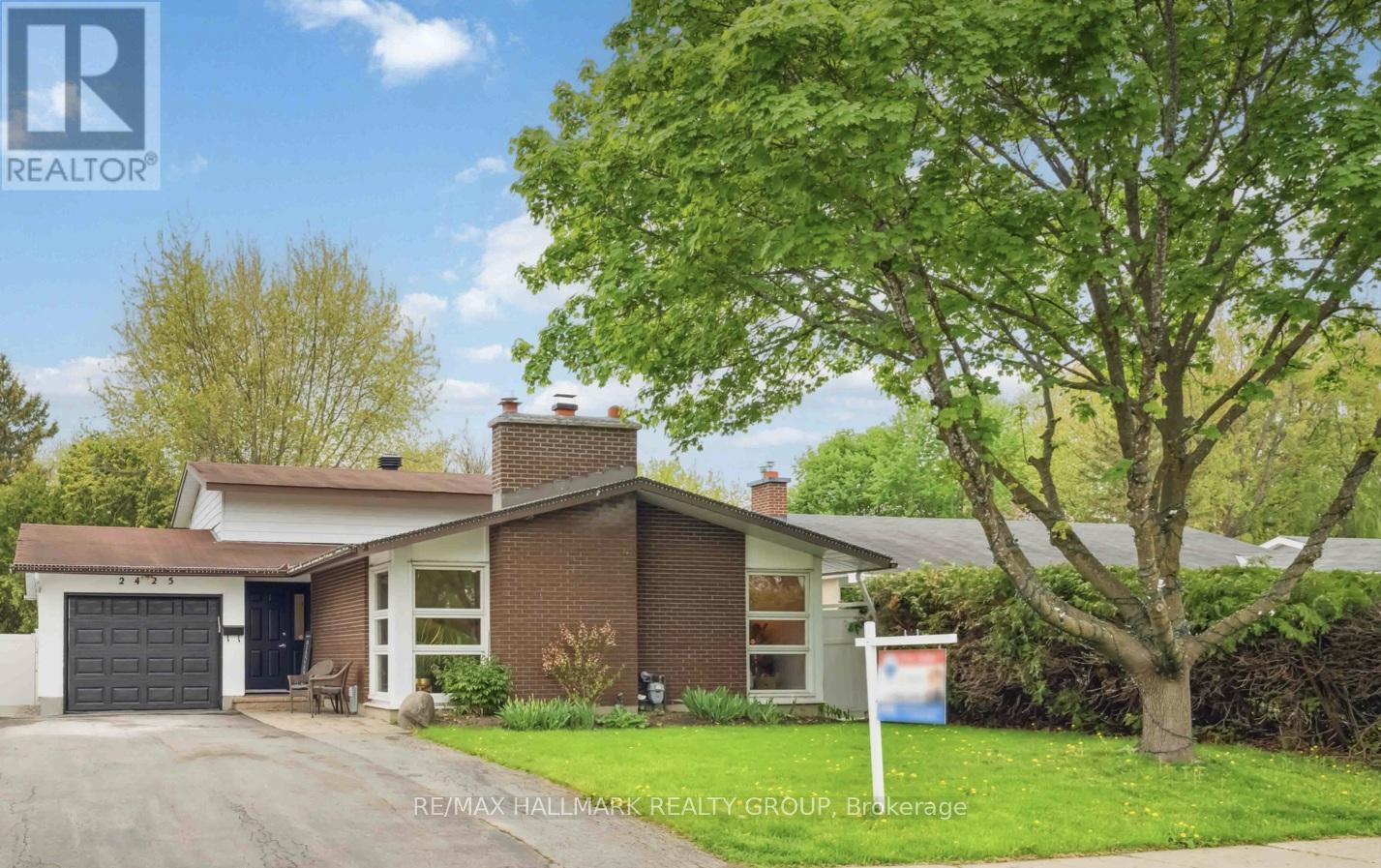 2425 OGILVIE ROAD, Ottawa, Ontario