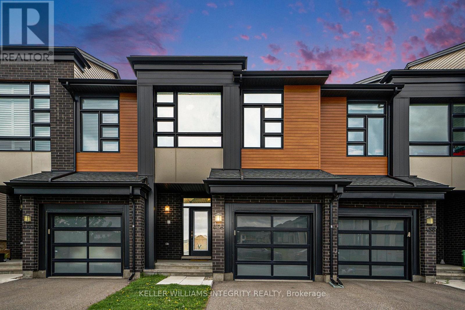 458 TRIDENT MEWS, Ottawa, Ontario