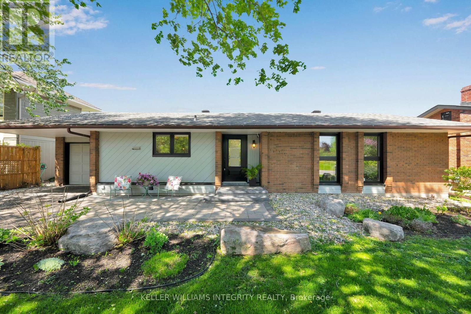 203 PENFIELD DRIVE, Ottawa, Ontario