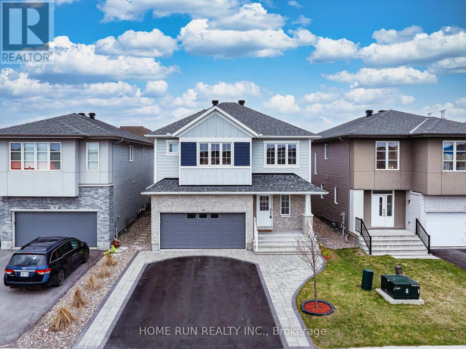 128 GRONINGEN STREET, Ottawa, Ontario