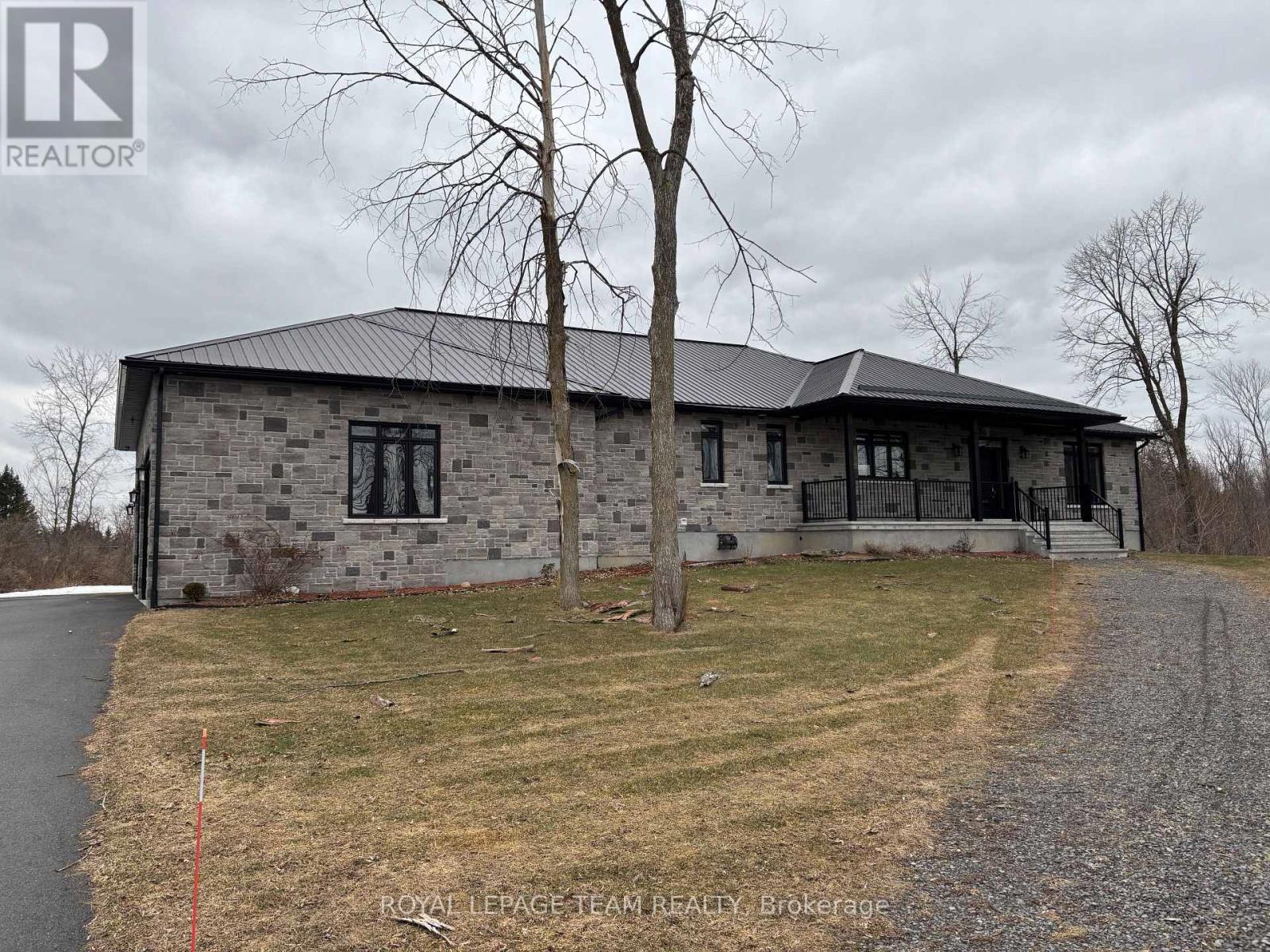 2500 KEARNS WAY, Ottawa, Ontario