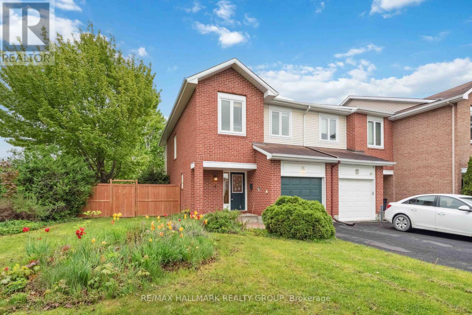 2 MARAVISTA DRIVE, Ottawa, Ontario