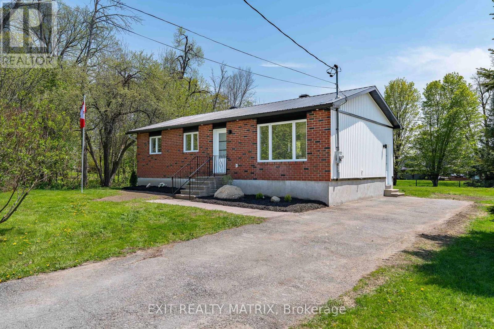 4 ALEXANDER STREET, Clarence-Rockland, Ontario