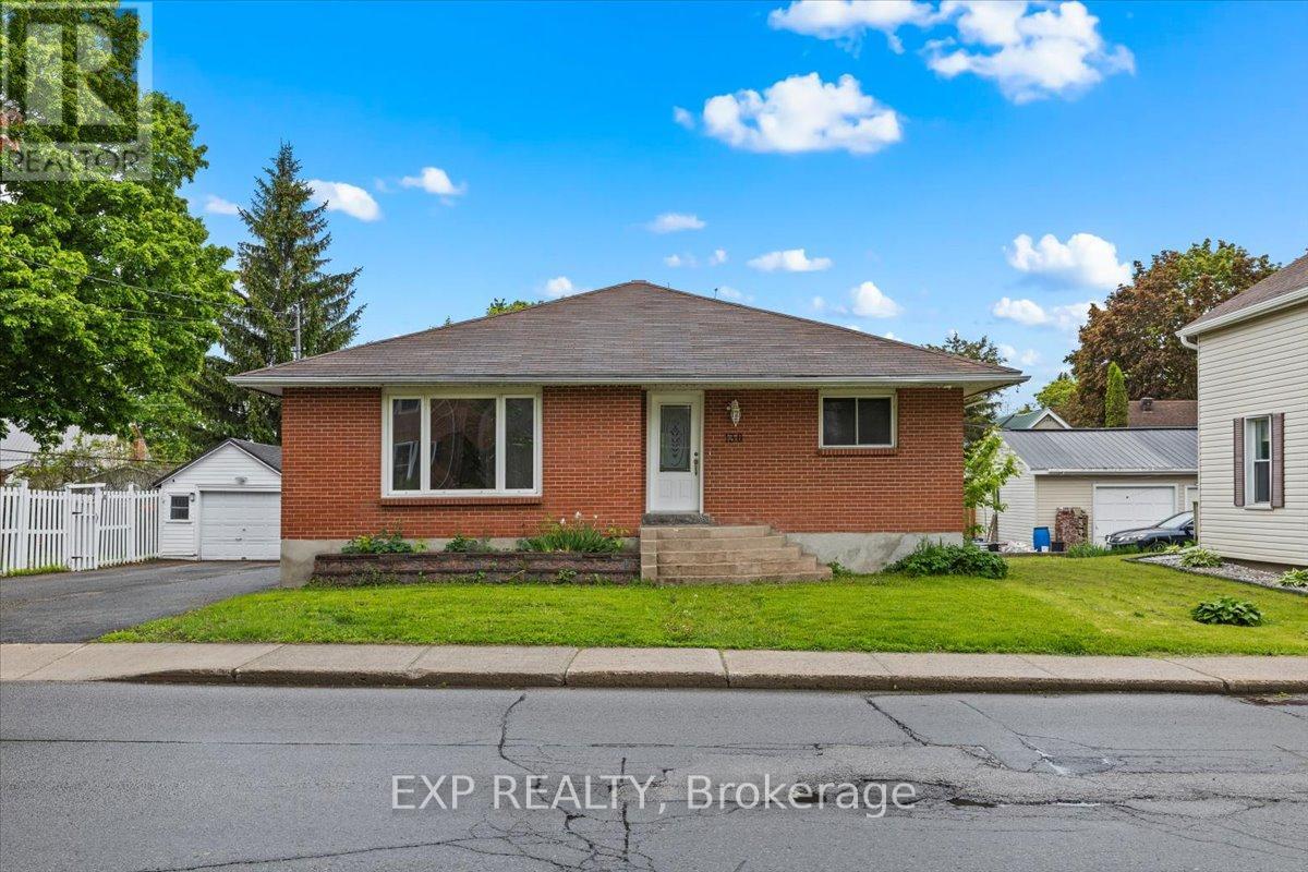 130 PARK STREET, Brockville, Ontario