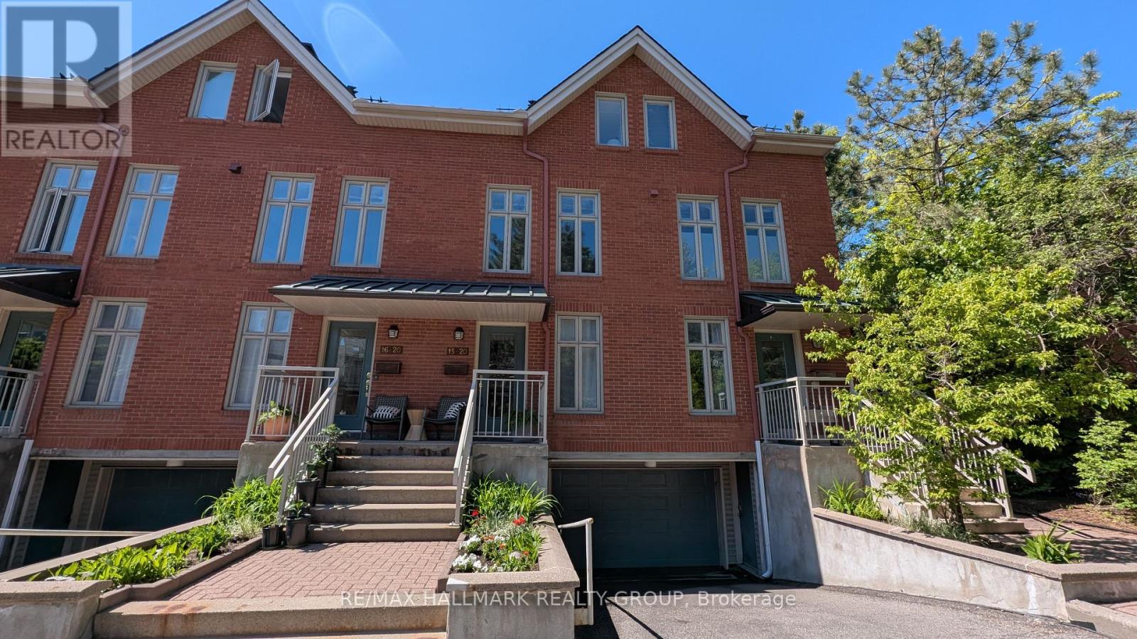 15 - 20 CHARLEVOIX STREET, Ottawa, Ontario